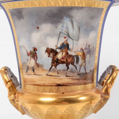 Null 一对塞夫勒风格的拿破仑美第奇花瓶 - 19世纪，35厘米。