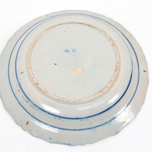 Null De Porceleyne Bijl - Blue and white stoneware chinoiserie wall dish - 18th &hellip;