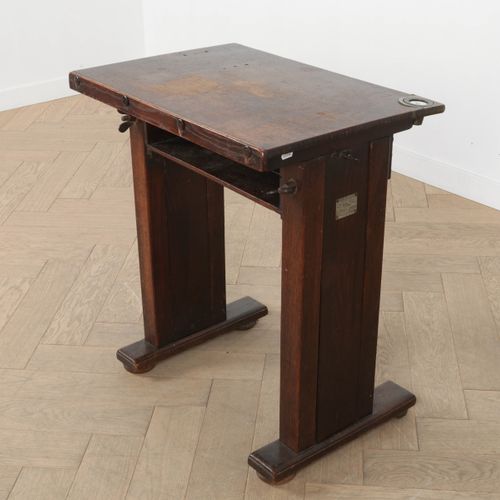 Null Table de travail réglable et lutrin en frêne - vers 1900, 76x65x45 cm.