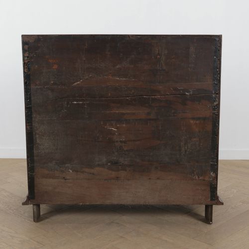 Null Klappen-Sekretär aus Nussbaum - 18. Jahrhundert, 106,5x130x63 cm.