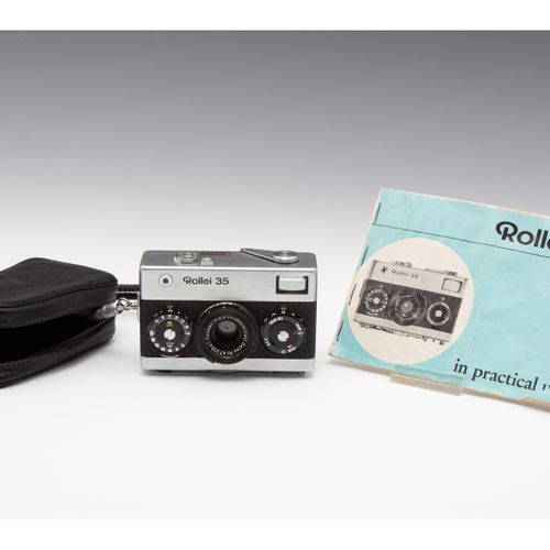 Rollei 35- camera met boekje https://www.Bva-auctions.Com/nl/auction/lot/59462/1&hellip;