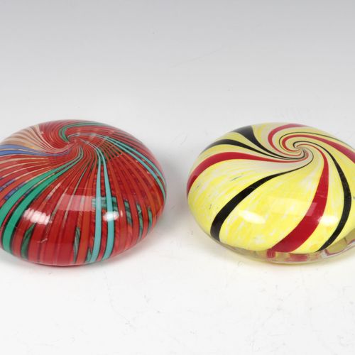 Murano- Twee glazen presse papiers, unterfang spiralen -20e eeuw https://www.Bva&hellip;