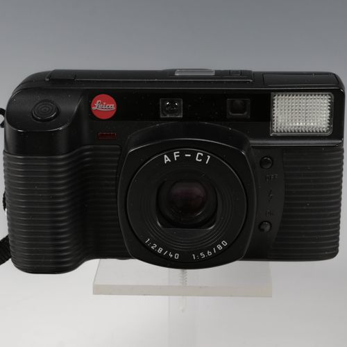 Twee camera's; Leica AF C1 en Minox 35 GT https://www.Bva auctions.Com/nl/auctio&hellip;