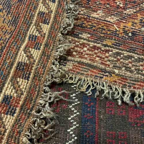 Drie oosterse tapijten waaronder Belouds https://www.Bva-auctions.Com/nl/auction&hellip;