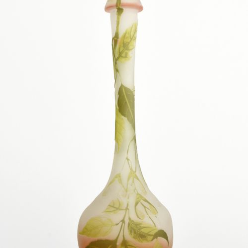 Jugendstil-Gallévase Emile Gallé, Nancy, Abrissglas mit gekugelter Heftnarbe, ho&hellip;