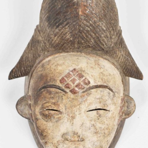 [Various] [Tribal art] Punu Mask. Gabon. 19./20世纪。雕刻和绘画的木头，约30 x 20厘米。雕刻和上色的木头，约&hellip;