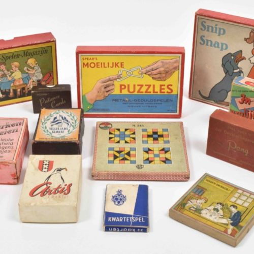 [Toys] Six 19th-century chromolithographic puzzles Cardboard, 22 x 17 cm. Added:&hellip;