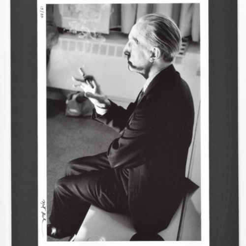 [Avant-Garde] Duchamp by Finkelstein 阿姆斯特丹，Ae niks man-Aenigma，2004。灰色布面的纸板箱，两侧和&hellip;