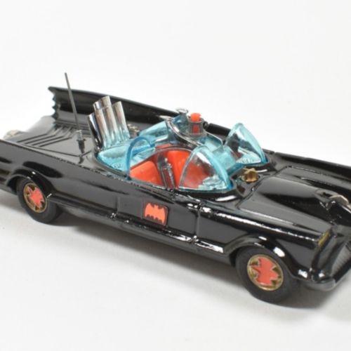 Null [Comics] [Batman. Modèles réduits] Batmobile à fusée. Avec Batman et Robin &hellip;