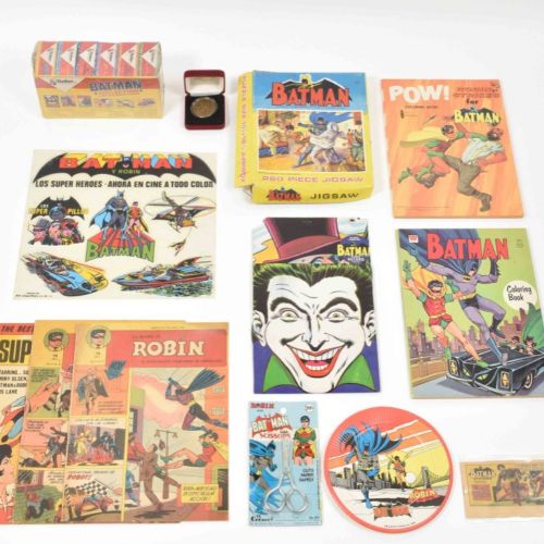 Null [Comics] [Curiosa. Batman] 14 items: (1) Batman y Robin. Los Super Heroes A&hellip;