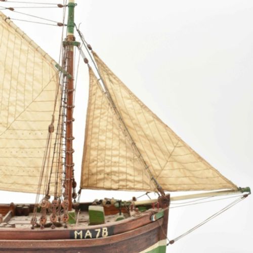 Null [古董，银/金，物品] [模型船] 荷兰高船Festina Lente的历史模型 荷兰双桅高船Festina Lente Maassluis MA 7&hellip;