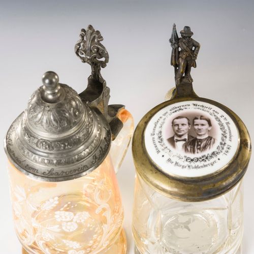 2 Bierkrüge 

2 beer mugs. 
2nd half of the 19th century.
Colourless glass, 1x i&hellip;