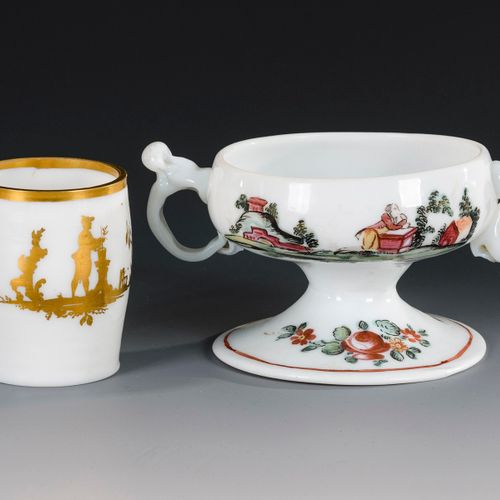 Milchglas-Fußschale und -becher 

Milk glass footed bowl and cup. 
End of the 18&hellip;
