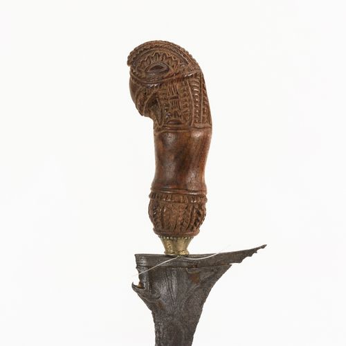 KRIS 

Kris. 

Metal, wood.L 42 cm.
Keris Luk 7, wavy blade with discernible pam&hellip;