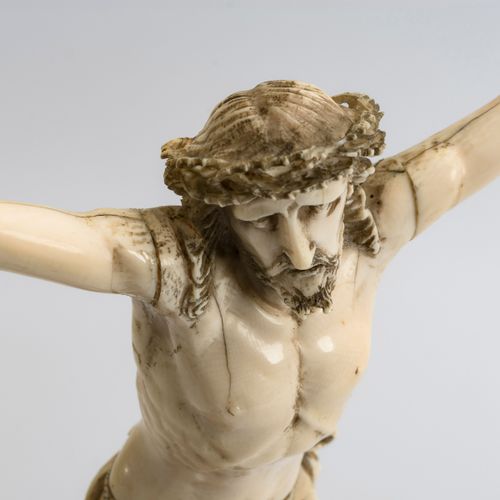 MIGEON, G. Großer Corpus Christi aus Elfenbein. 

MIGEON, G
Großer Corpus Christ&hellip;