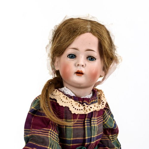 Puppenmädchen mit Zopf. Koenig & Wernicke. 

Fille poupée avec une natteKoenig &&hellip;