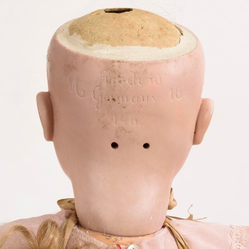 Großes Porzellankopfmädchen. J.D. Kestner. 

Large porcelain head girlJ.D. Kestn&hellip;