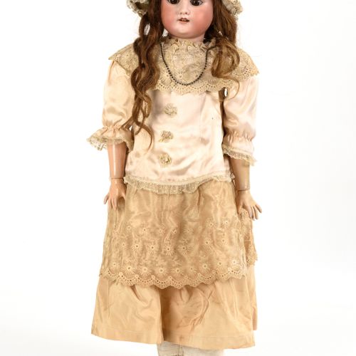 Puppendame "Florodora". Armand Marseille. 

阿曼德-马赛的 "Florodora "女娃娃。 
标有 "德国制造 D&hellip;