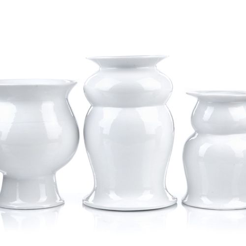 Null Three bulbous vases. Regina Junge. 2nd half of the 20th century.
Regina Jun&hellip;