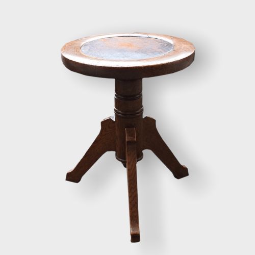 Klavierhocker Wood/leather. Three-legged stool with height adjustable swivel sea&hellip;