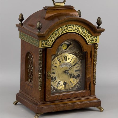 Null A table clock, case with burr walnut veneer and brass fittings, Warmink, Wu&hellip;