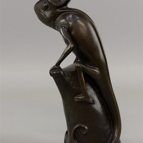 Null Posible escuela francesa, estatuilla de bronce de un camaleón, con un monog&hellip;