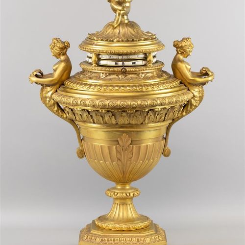 Null Pendule de cheminée Napoléon III à cercle tournant, France vers 1870, en br&hellip;