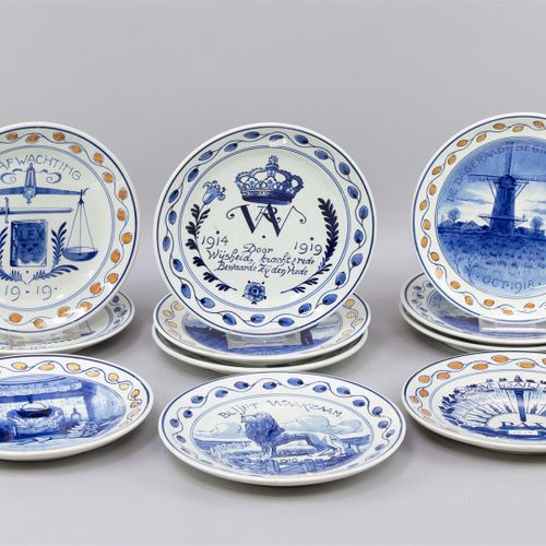 Null Onze assiettes commémoratives, De Porceleyne Fles Delft, faïence bleu-blanc&hellip;