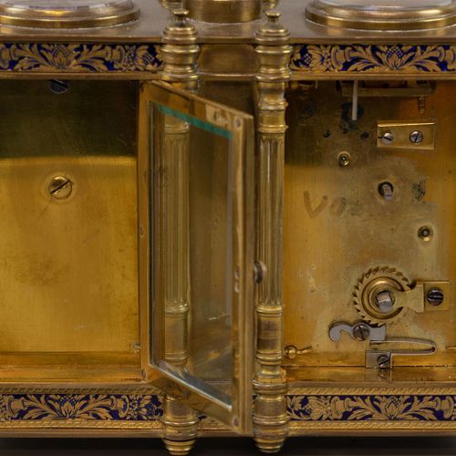 Null Doppelte Reiseuhr, spätes 19. Jahrhundert Paris, Bronzegehäuse mit blauem C&hellip;