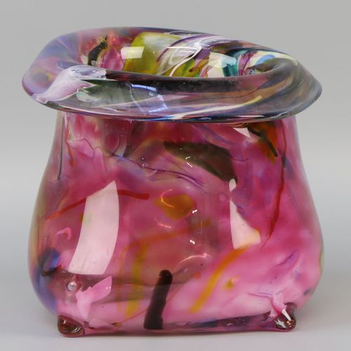 Annelien van Kempen () "Glazen zak" Polychrome Glasvase, Boden monogrammiert und&hellip;