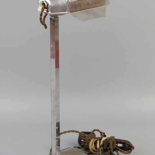 Een art deco bureaulamp, Pirouette, Parijs, jaren '30 Chromed metal, 1-light. W &hellip;