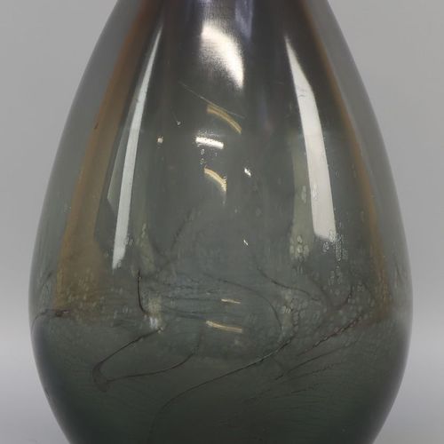 Andries Copier (1901 - 1991) Siervaas, unica, 1946 玻璃，蓝灰色，有水草的装饰，底部有签名和编号X523 - &hellip;