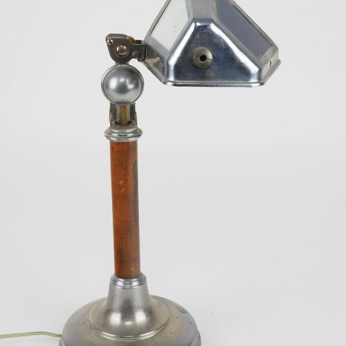 French designer lamp, 30s, so called pirouette. Lámpara de diseño francés, años &hellip;