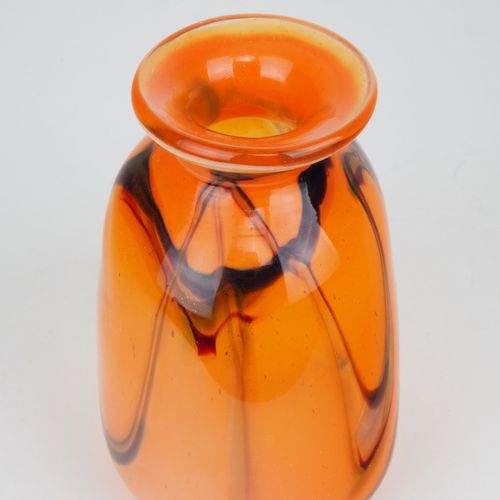 Vase "Murano", 50s. Vase "Murano", années 50.

En verre transparent, soufflé à l&hellip;