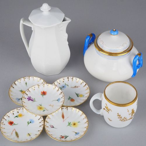 Set of Porcelain Set of porcelain

consisting of a lidded jug with handle and sp&hellip;