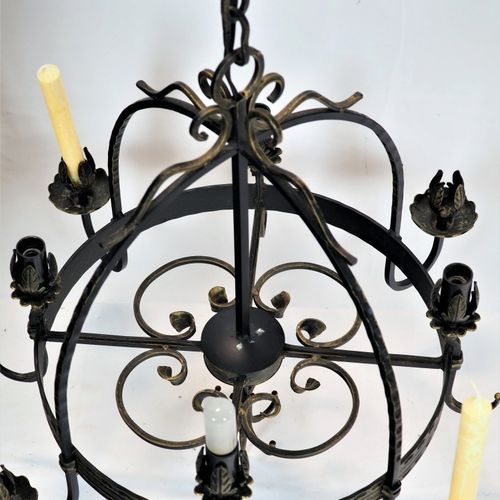 Wrought iron ceiling lamp Wrought iron ceiling lamp

Round forged ring with atta&hellip;