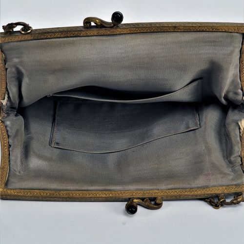 Ladies handbag around 1900 Damenhandtasche um 1900

aus Stickereibild mit Engeln&hellip;