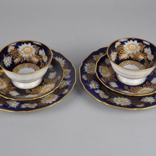 Two place settings Hutschenreuther Dos cubiertos Hutschenreuther

consistentes e&hellip;