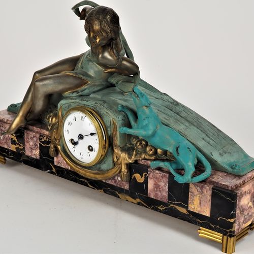 Large Art Deco figure clock, France around 1930 Grande orologio di figura Art De&hellip;