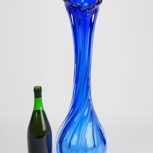 Large vase "Murano", h. 62cm Large vase "Murano", h. 62cm

Made of clear glass. &hellip;