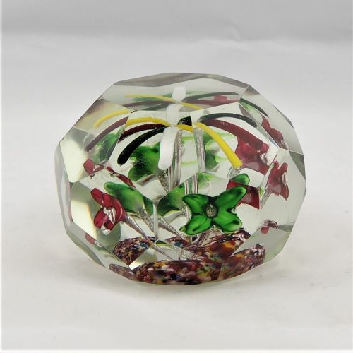 Paperweight around 1900 Presse-papiers vers 1900

Verre cristal à facettes taill&hellip;
