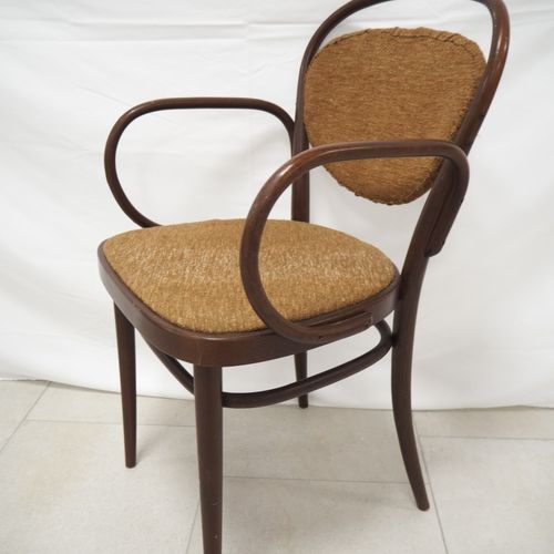 Pair of Thonet armchairs Paire de fauteuils Thonet

Fauteuils en bois de hêtre c&hellip;