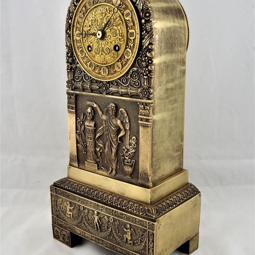 French portal clock, Empire around 1820 Reloj de portal francés, Imperio hacia 1&hellip;