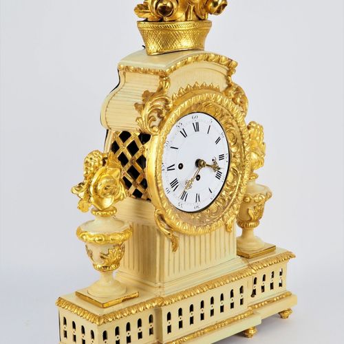 Large Stutz Clock, Southern Germany, 18th century Große Stutz-Uhr, Süddeutschlan&hellip;