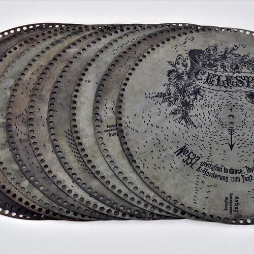 Large record music box "Celesta" around 1890's Caja de música de disco grande "C&hellip;