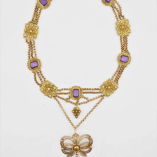Nuremberg Träubleskette - Biedermeier choker necklace, around 1830. "Nürnberger &hellip;