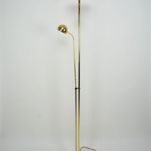 Bodenstehlampe, 70er Jahre Floor lamp, 70s


Frame made of brass, gilded. To be &hellip;