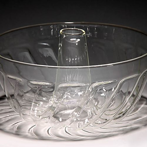 Kuchenform Hitzebeständiges Glas. H 11 cm, D 20,5 cm.