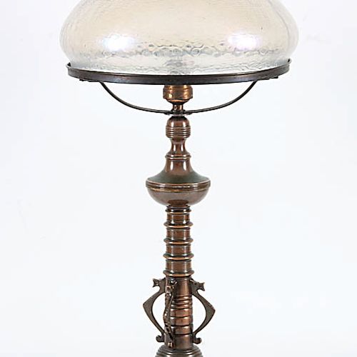 Tischlampe 1ère moitié du 20ème siècle. Pied de lampe bien articulé sur une base&hellip;