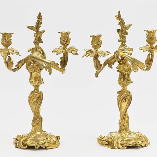 Null Pair of girandoles, two flames
France (Paris), 18th c. Bronze, gilded. Spir&hellip;